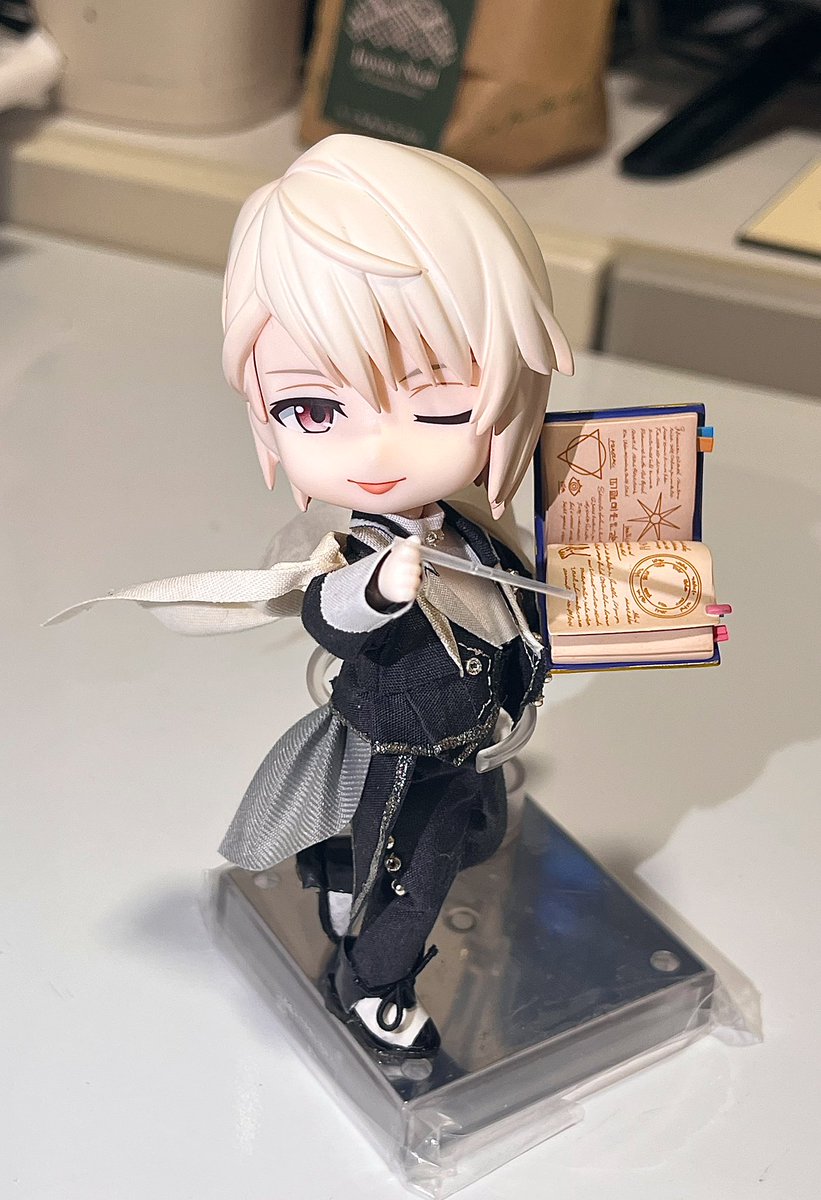 히히 ㅁㅣ나미도 입엇어오