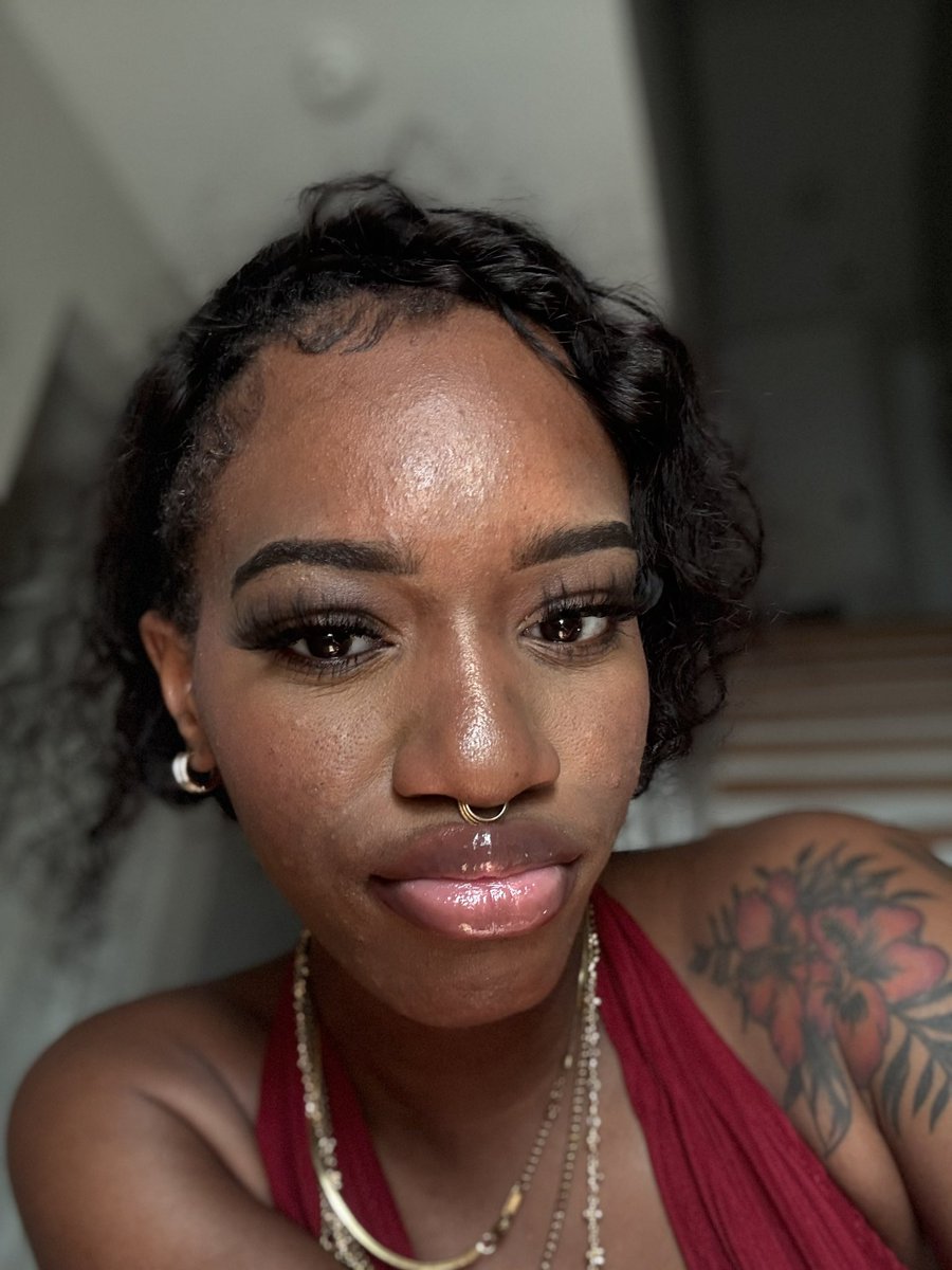 pinkflackoo's tweet photo. First time my back camera ate tf up https://t.co/1UAllrSJkW