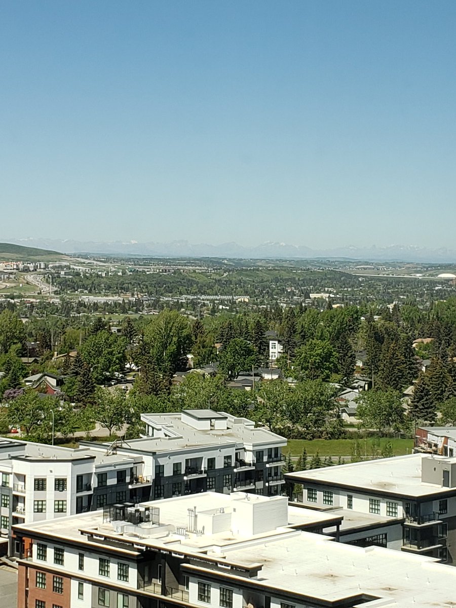 Had an amazing experience attending #OneChildEveryChild meet at U Calgary, where i represented my new lab at U Alberta. It was great to hear from scientists and policymakers working to improve children's health. The weather was beautiful and can almost see rockies in distance!