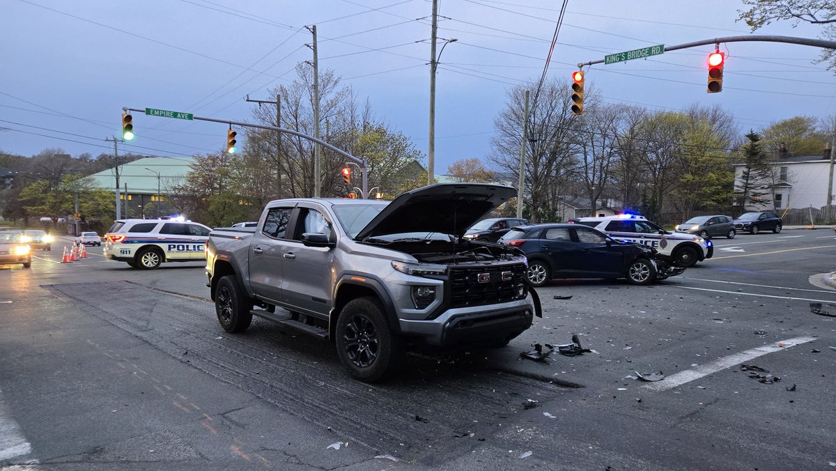 King's Bridge Rd between Empire Avenue and King's Bridge Ct is temporarily closed as police investigate this collision. #nltraffic <a href="/NTVNewsNL/">NTV News</a>