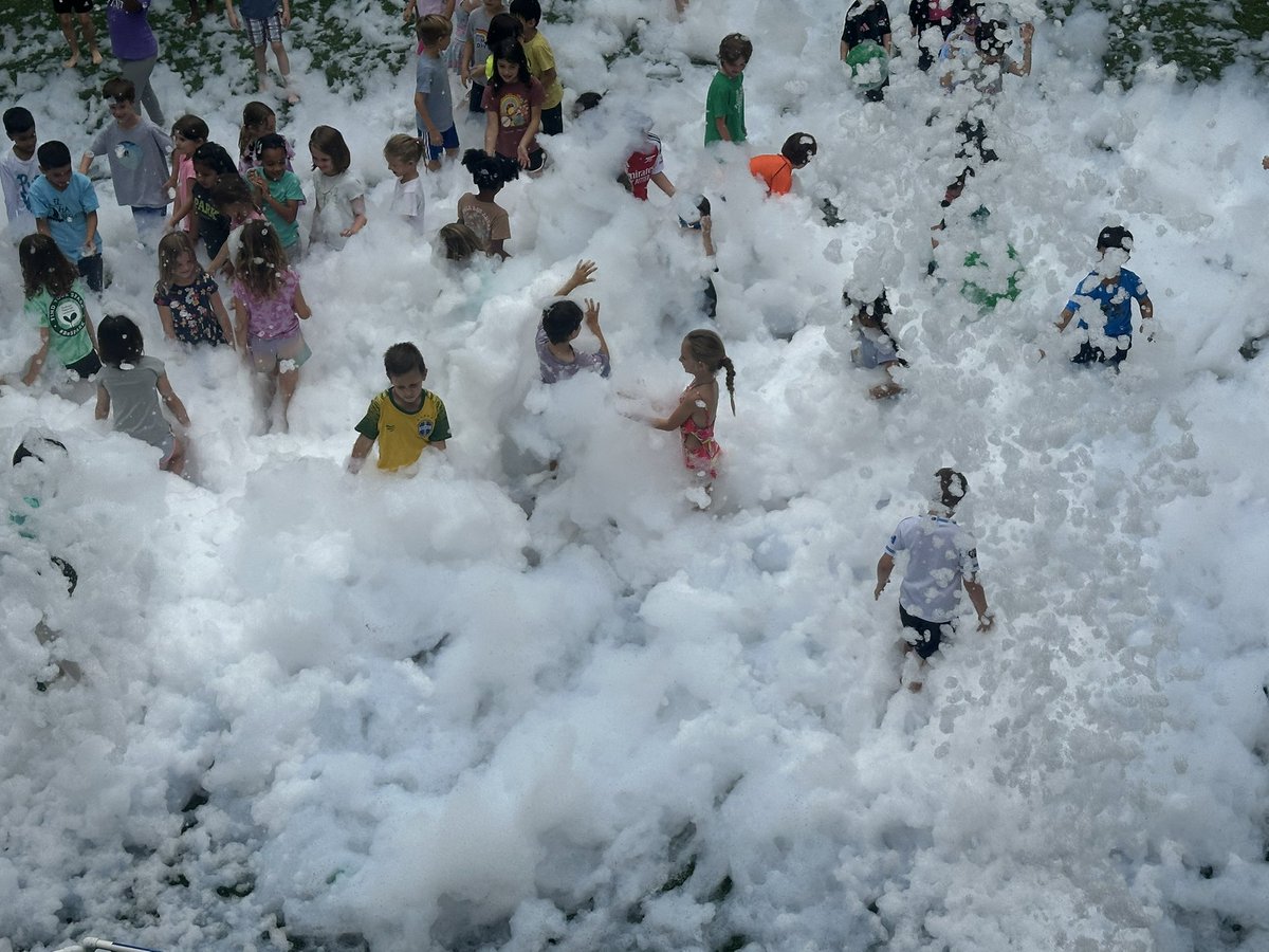 Springdale Park (@aps_spark) on Twitter photo 🎉🐉 It’s the last few days of school and time to celebrate all the hard work—with foam, bouncing, and Dragon fun! 🫧🛝👏 #SPARKFun <a href="/drjtoney/">𝔻𝕣. 𝕁𝕖𝕟𝕟𝕚𝕗𝕖𝕣 𝕋𝕠𝕟𝕖𝕪💚🌳🐉</a> <a href="/sarapruett5/">Sara Pruett</a> 🎉🐉 It’s the last few days of school and time to celebrate all the hard work—with foam, bouncing, and Dragon fun! 🫧🛝👏 #SPARKFun <a href="/drjtoney/">𝔻𝕣. 𝕁𝕖𝕟𝕟𝕚𝕗𝕖𝕣 𝕋𝕠𝕟𝕖𝕪💚🌳🐉</a> <a href="/sarapruett5/">Sara Pruett</a>