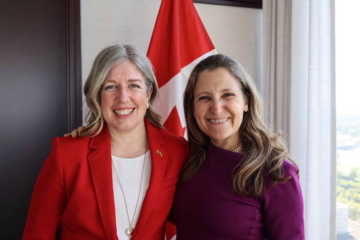 Chrystia Freeland (@cafreeland) on Twitter photo La Première ministre <a href="/susanholt/">Susan Holt</a> a fait de grands progrès avec la législation visant à accroître la mobilité de la main-d'œuvre et à améliorer le commerce pour stimuler l'économie du Nouveau-Brunswick. Nous travaillons ensemble pour éliminer les barrières interprovinciales et La Première ministre <a href="/susanholt/">Susan Holt</a> a fait de grands progrès avec la législation visant à accroître la mobilité de la main-d'œuvre et à améliorer le commerce pour stimuler l'économie du Nouveau-Brunswick. Nous travaillons ensemble pour éliminer les barrières interprovinciales et
