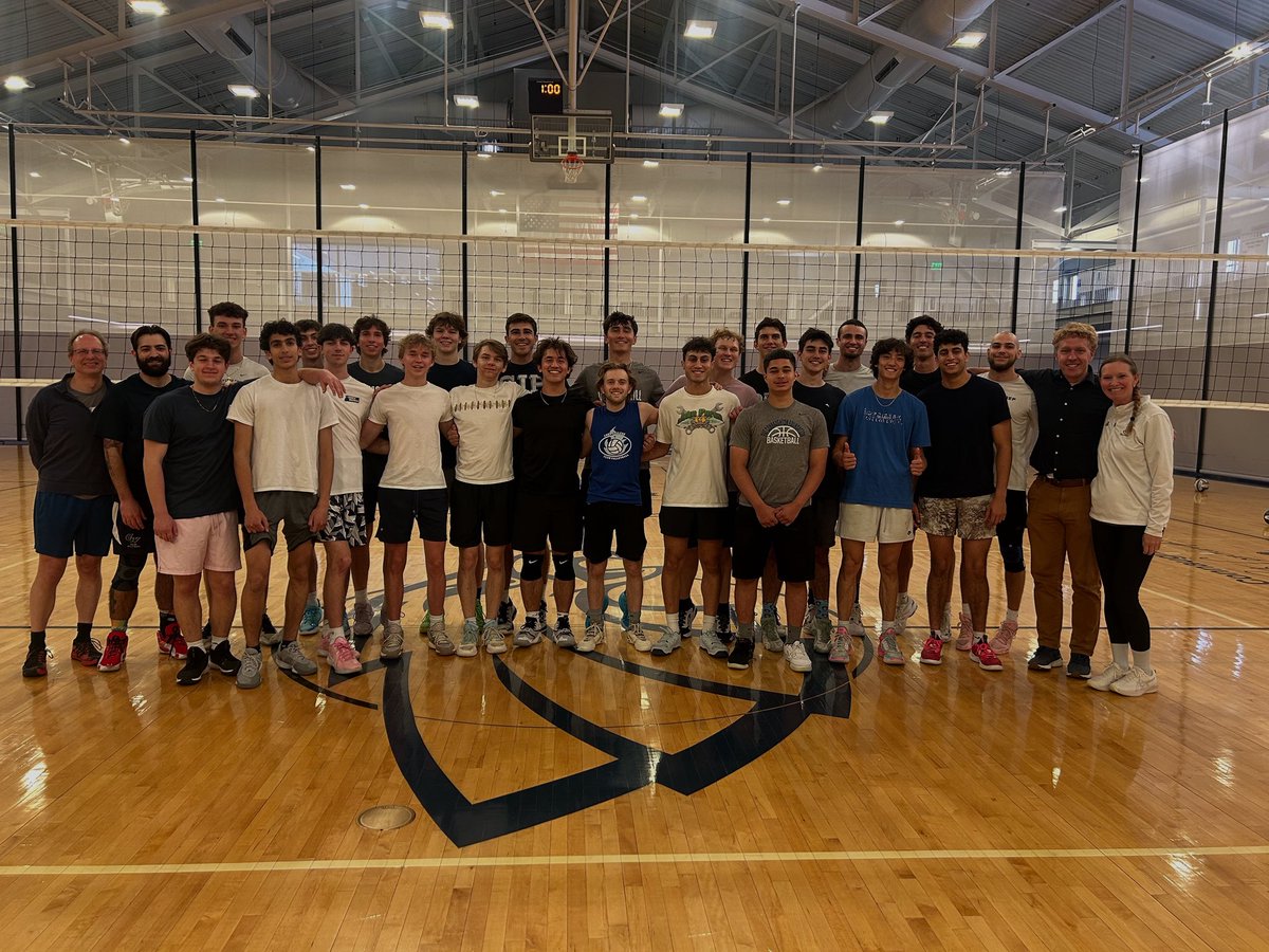 Thanks to all the alumni who came out to our Annual Alumni Game! Once an eagle, always an eagle!