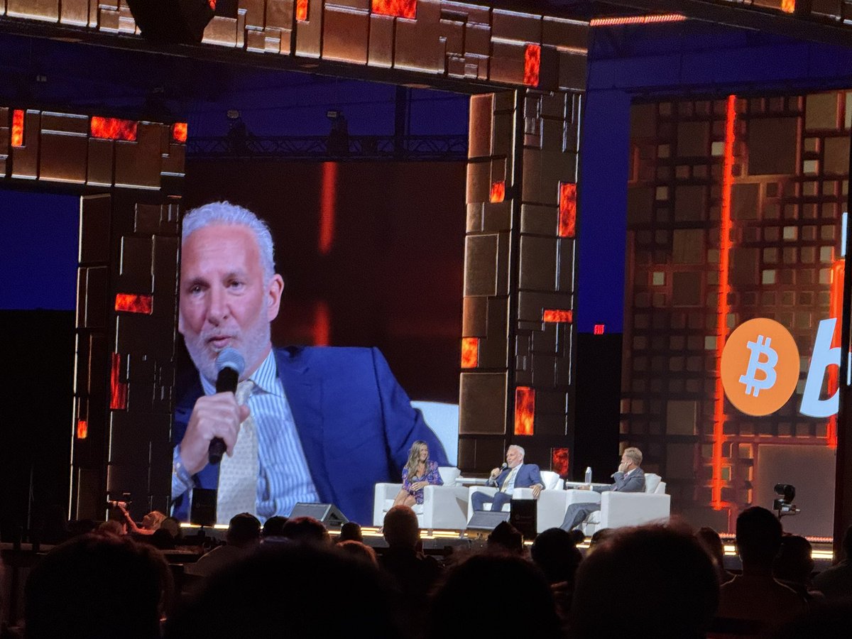 Sergii Gerasymovych (@sergiigera) on Twitter photo The biggest conference in gold I have even been to was 600 - 700 people - <a href="/PeterSchiff/">Peter Schiff</a> at <a href="/TheBitcoinConf/">The Bitcoin Conference</a> The biggest conference in gold I have even been to was 600 - 700 people - <a href="/PeterSchiff/">Peter Schiff</a> at <a href="/TheBitcoinConf/">The Bitcoin Conference</a>