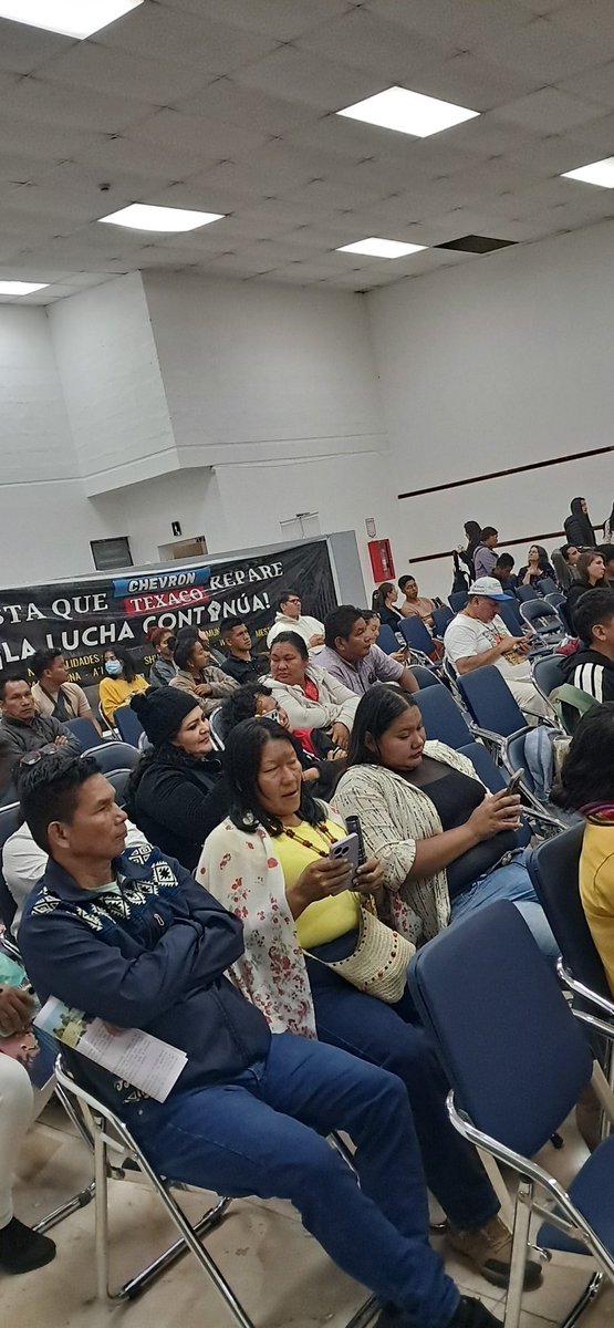 Foro internaciomal: el crimen ambiental de #Chevron en la Amazonia ecuatoriana
55 años más tarde los mecheros contaminantes siguen tan campantes como #ChevronImpunidad
El gobierno desaprovecha ese gas, permite que siga contaminando a la gente y solo beneficia a xx importadores