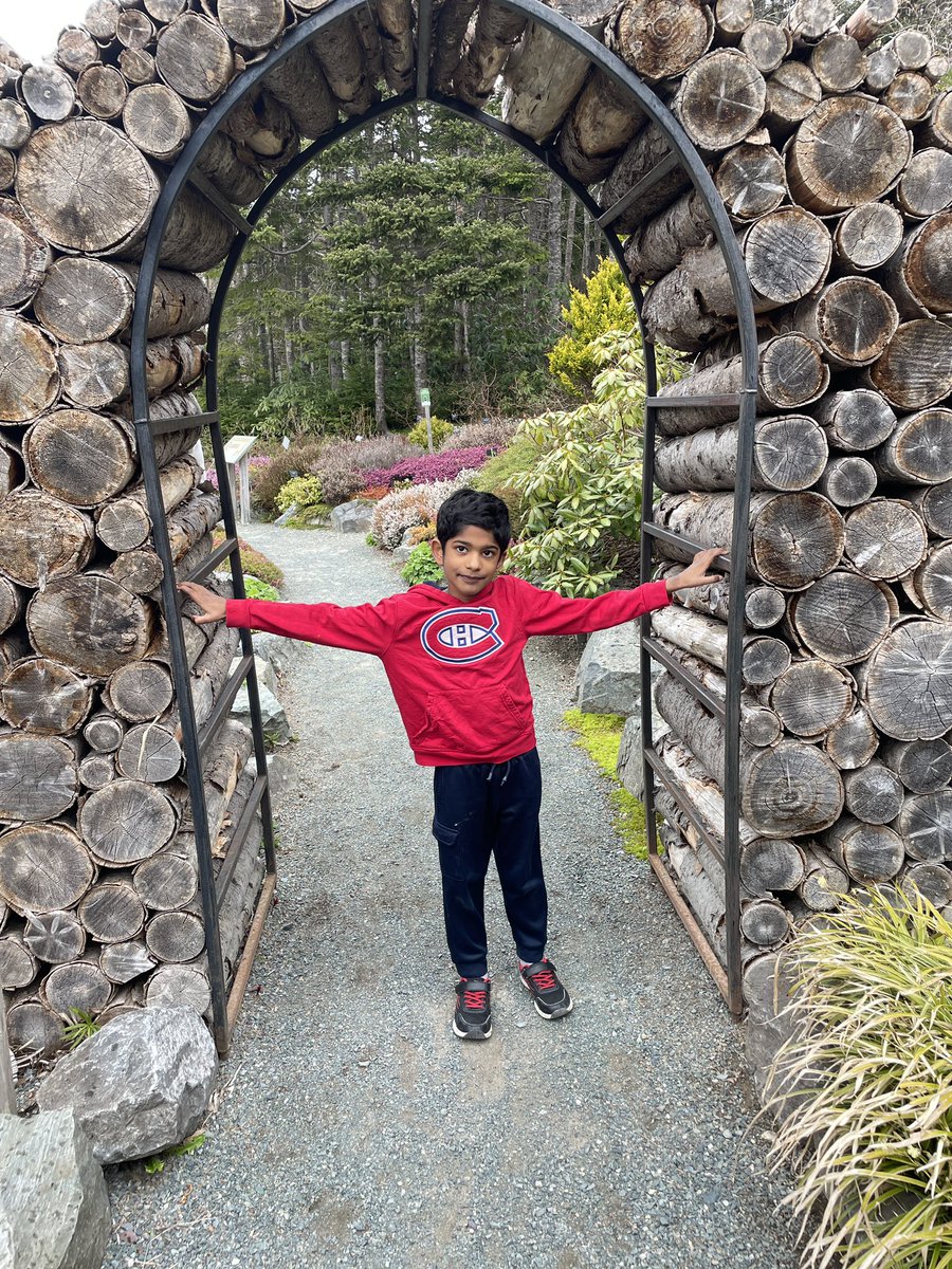 Ms. Fitzpatrick (@mskarafitz) on Twitter photo Such a beautiful adventure to the Botanical Gardens with these two and their grade three friends! π² π± π¦ <a href="/StTeresasSchoo1/">St. Teresa's School</a> Such a beautiful adventure to the Botanical Gardens with these two and their grade three friends! π² π± π¦ <a href="/StTeresasSchoo1/">St. Teresa's School</a>