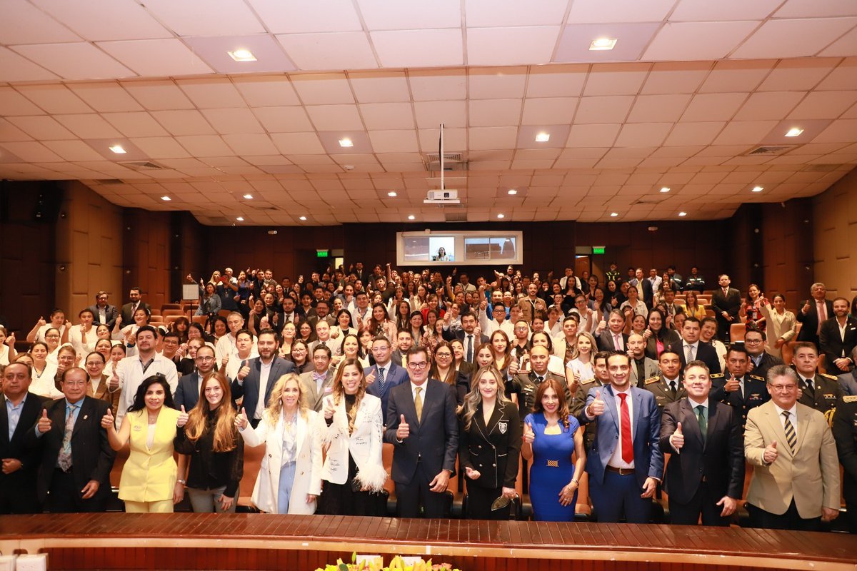 IESSec's tweet photo. #IESSteInforma | Con una sesión solemne en la que participaron las principales autoridades del @IESSec, el 🏥@HCAM_IESS, hospital emblema de la Seguridad Social en Quito, conmemora sus 5️⃣5️⃣ años de funcionamiento al servicio de los asegurados🎉 https://t.co/NfZFqCi94j