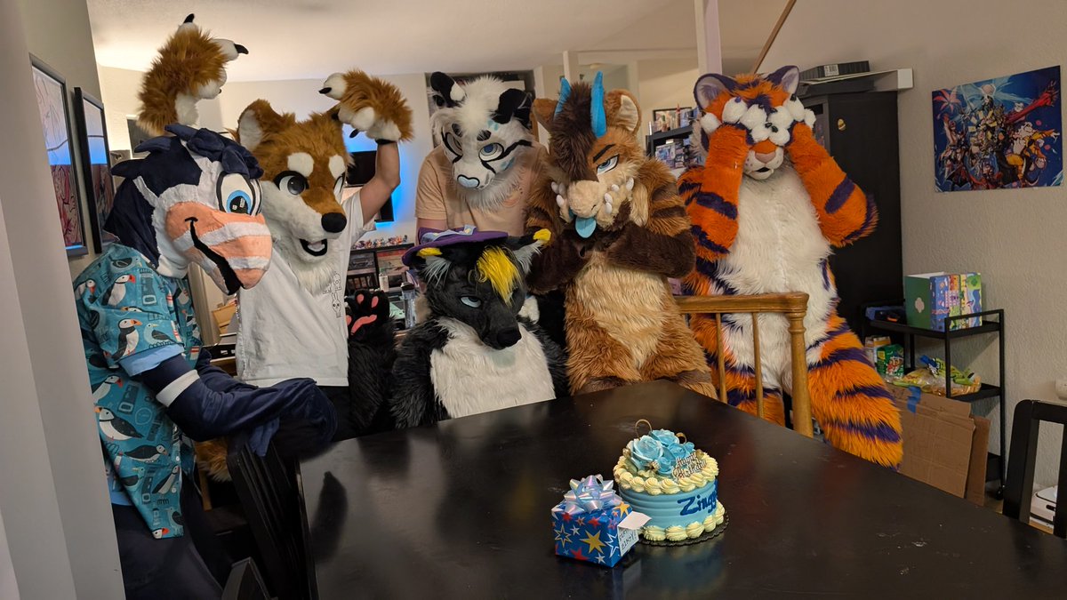 Levi does a thing! tweet media