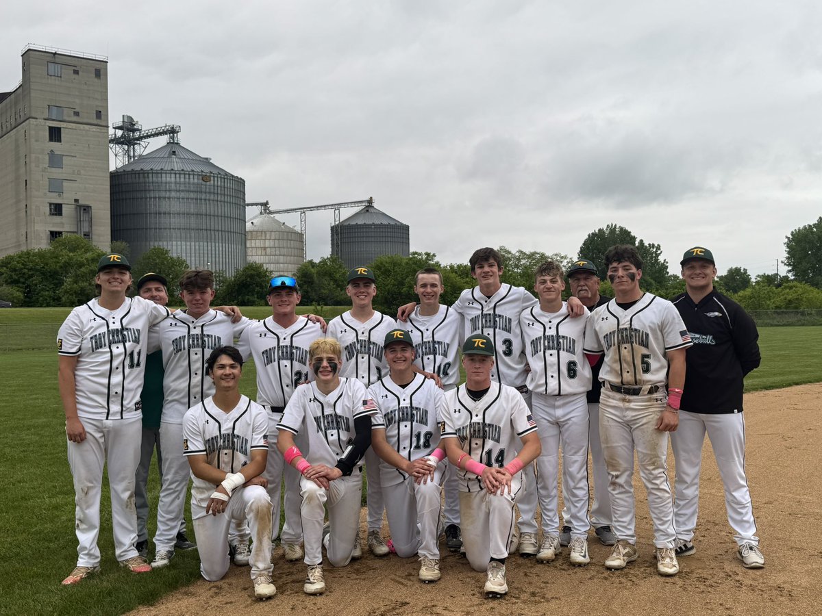 EAGLES DOWN LIONS, ADVANCE TO DISTRICT FINALS! 🦅

TC - 🔟
ECA - 0️⃣

<a href="/simmons_judah/">Judah Simmons</a> &amp; <a href="/Logan_cool_bb/">Logan Cool</a> combine for 2H SO!

Twiss - H
Grossnickle - 2H RBI
Simmons - 2H 2 RBI
<a href="/landon_day20/">Landon Day</a> - RBI
O’Neal - H
Broomhall - H RBI
Stillwell - 2H
Cool - H 2 RBI

<a href="/trcathletics/">Three Rivers Conference</a> <a href="/AthleticsTc/">TC Eagles Athletics</a>