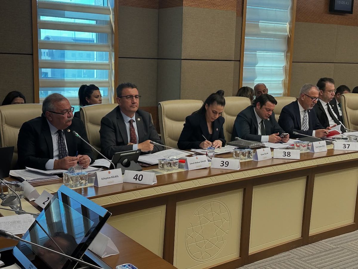 Adalet Komisyonu’nda Karayolları Trafik Kanunu’nda değişiklik öneren teklifin görüşmeleri sırasında, vatandaşlarımızın yoğun talebiyle CHP Grubu olarak sunduğumuz EHLİYET AFFI önergesi AKP ve MHP’li üyelerin oylarıyla REDDEDİLDİ!
Takdir kamuoyumuzun.
#CHP
#Önerge
#EhliyetAffı
#Af