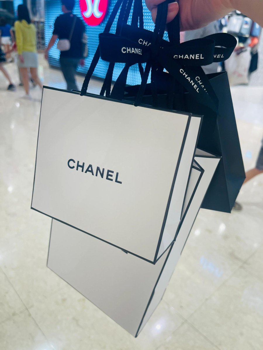 cdiphfh's tweet image. 1957は本命香水ですね!上噴了超多[飛吻R][飛吻R][飛吻R]又香香girl的一日[飛吻R][飛吻R]