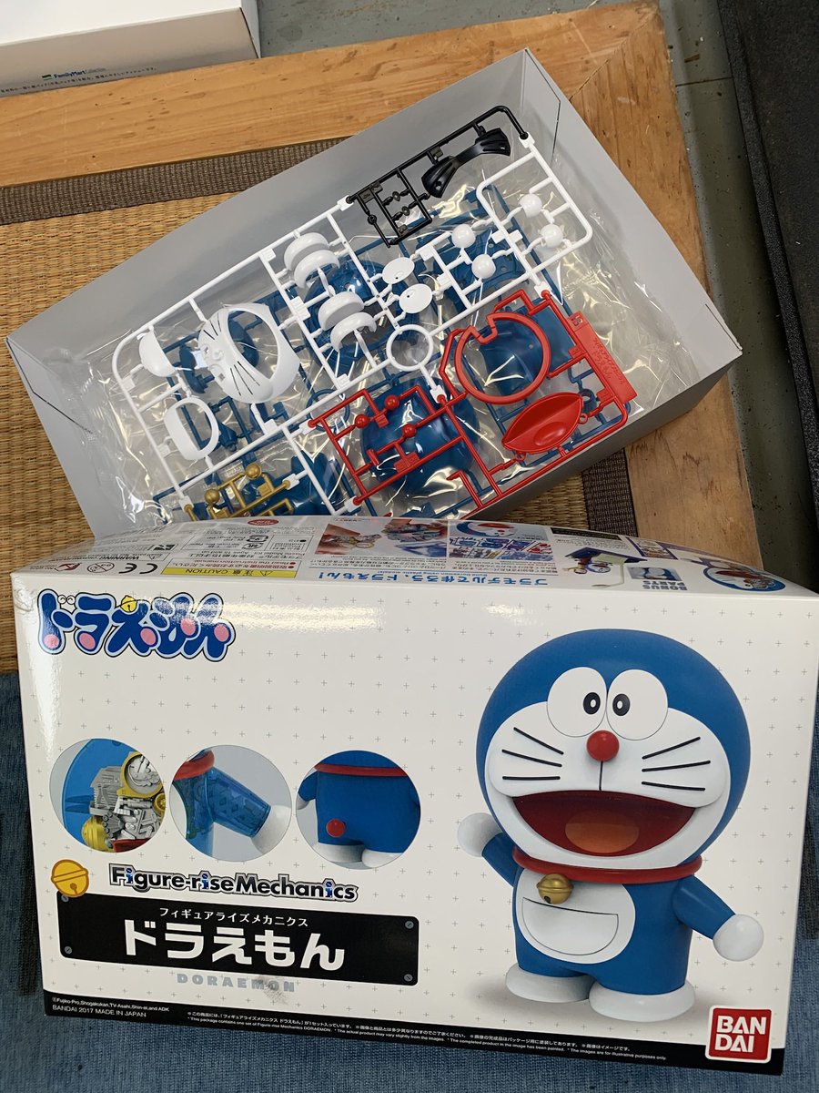 #軽い気持ちで作ったら思った以上に反響があった作品
バンダイのドラえもんプラモデル
未塗装仕上げで作る