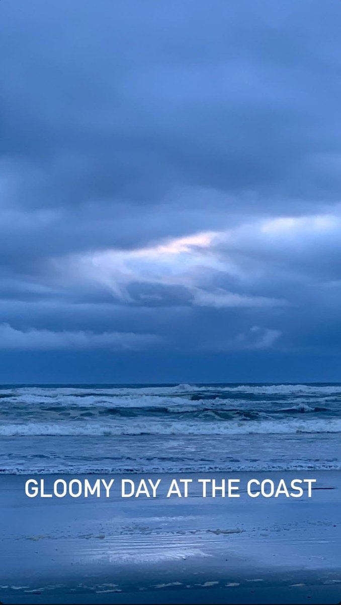 Lainitaylor's tweet image. #WritingCommunity