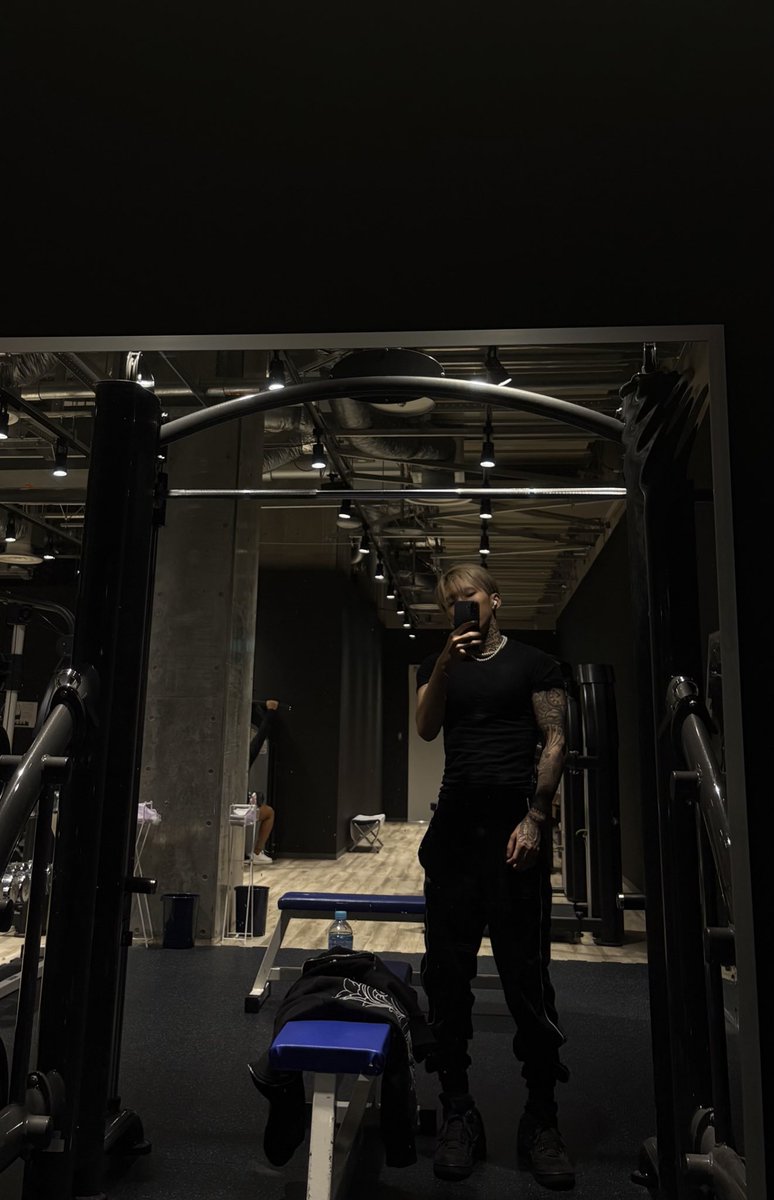 thereancool's tweet image. 