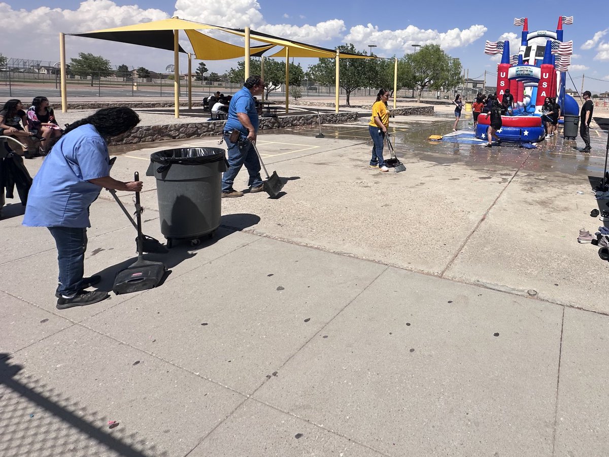 Hurshel Antwine PE Dept. (@physicaled_ha) on Twitter photo Thank you and BIG shoutout to <a href="/Hector_AMS/">Hector E Juarez Jr</a> and his crew for helping pick up all the balloons and trash from our field day. We appreciate you and your hard work. ๐ซถ #TeamSISD #ALLIN <a href="/HAntwine_MS/">Patricia Pedroza</a> <a href="/MChavez_AMS/">Monica Chavez</a> <a href="/iGalindo_AMS/">Mr. Galindo</a> Thank you and BIG shoutout to <a href="/Hector_AMS/">Hector E Juarez Jr</a> and his crew for helping pick up all the balloons and trash from our field day. We appreciate you and your hard work. ๐ซถ #TeamSISD #ALLIN <a href="/HAntwine_MS/">Patricia Pedroza</a> <a href="/MChavez_AMS/">Monica Chavez</a> <a href="/iGalindo_AMS/">Mr. Galindo</a>