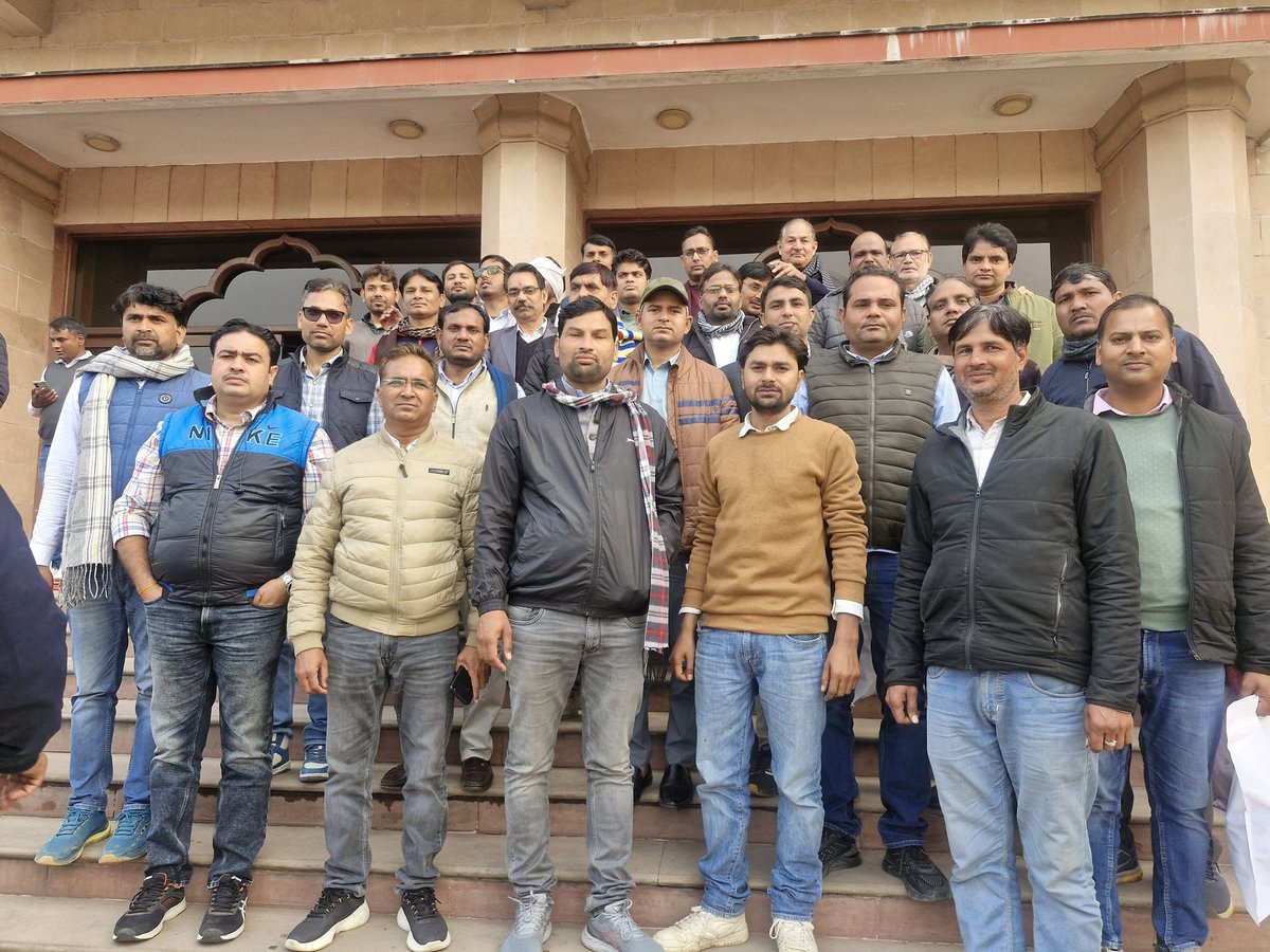 प्राचार्य पद पर पदोन्नत होनें वाले सभी रेसलियन साथियों को हार्दिक बधाई एवं उज्जवल भविष्य की शुभकामनाएं।
सादर।💐💐
रेसला परिवार करौली
<a href="/PRESIDENTBKN2/">GIRDHARI GODARA प्रदेशाध्यक्ष रेसला</a>
<a href="/DrAshokJat/">Dr. Ashok Jat</a> 
<a href="/ReslaRajasthan/">RESLA™ (रेसला)</a>