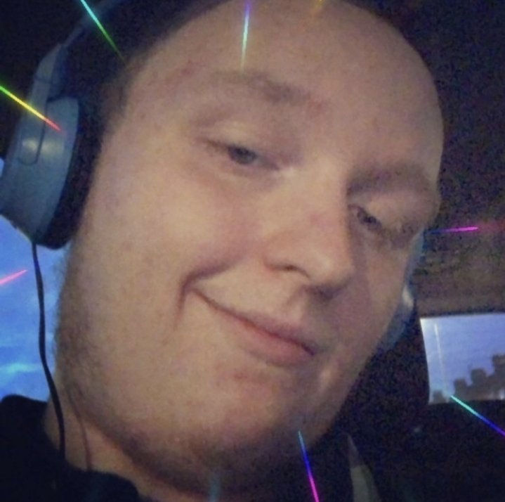 I'm feeling sexy! The mevster is horny and ready to mingle!
