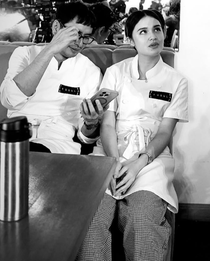 luvinkira's tweet image. Kira Balinger with Rico Blanco. 🖤

#KiraBalinger | Kira Balinger | #RicoBlanco