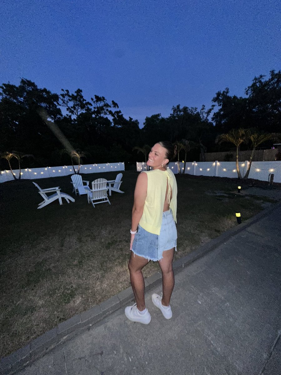 Coach Lex (@s_lex23) on Twitter photo Greetings from Clearwater, FL 🤩 #R&R Greetings from Clearwater, FL 🤩 #R&R
