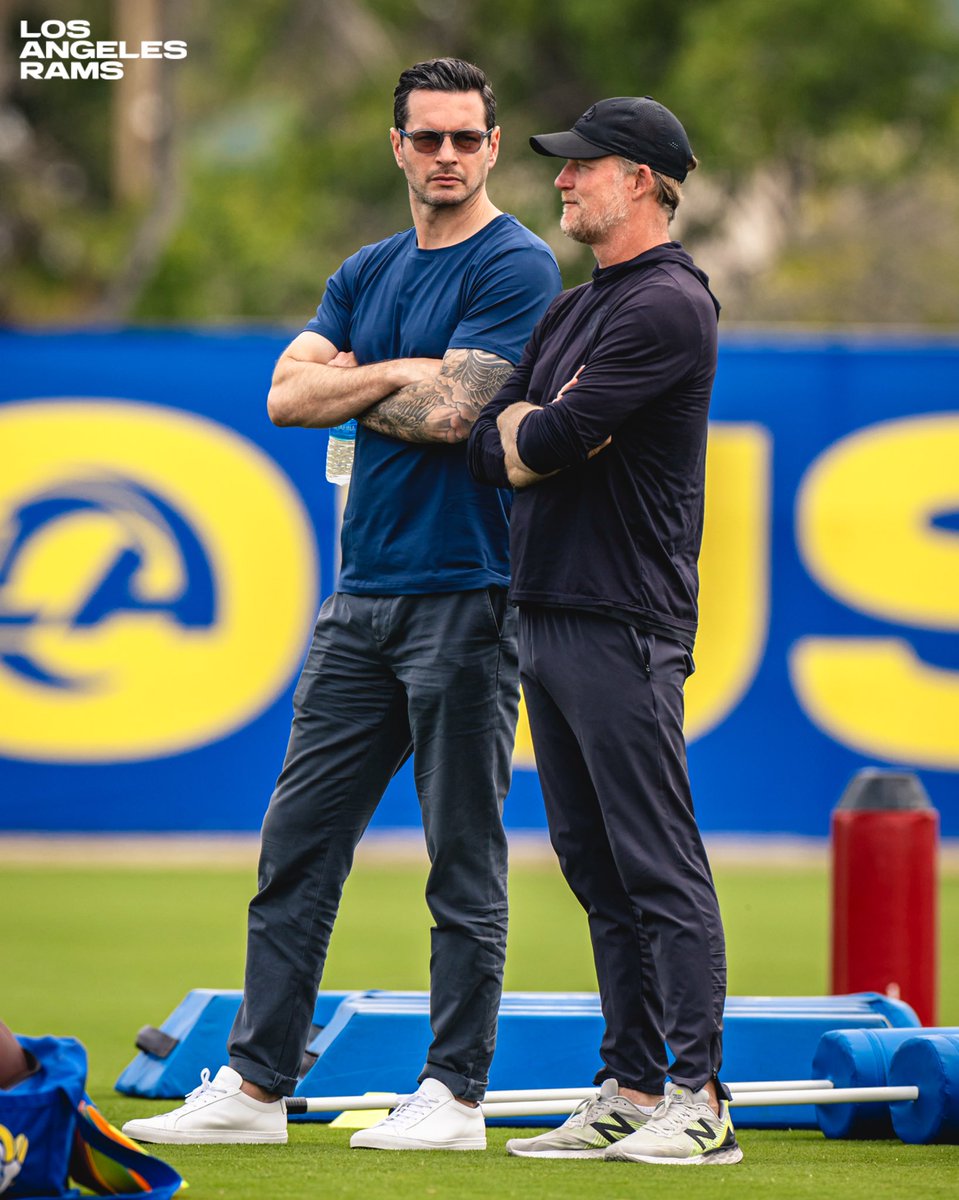 Thank you Coach Redick for stopping by today! 🤝 <a href="/Lakers/">Los Angeles Lakers</a>