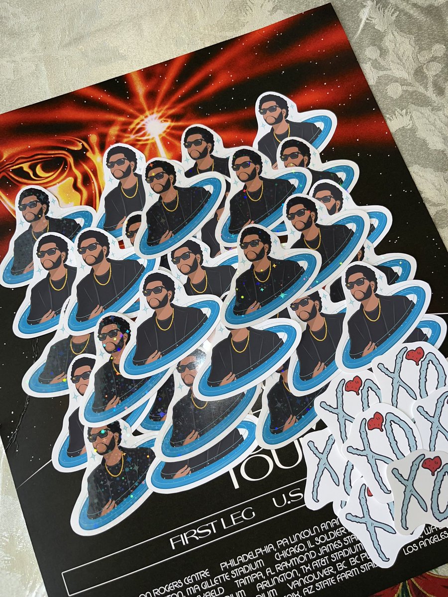 prriyanna's tweet photo. My “Out of Time” matte sticker is now restocked on my Etsy shop! Limited mini versions are available now too!! 👴🏾😎💙

Free XO sticker included with every purchase + Free shipping for all domestic (US) orders! ✨

thank you sm for your support! :’)

📻 https://t.co/wXytfko6YG 📻 https://t.co/ILKTDRb0N9
