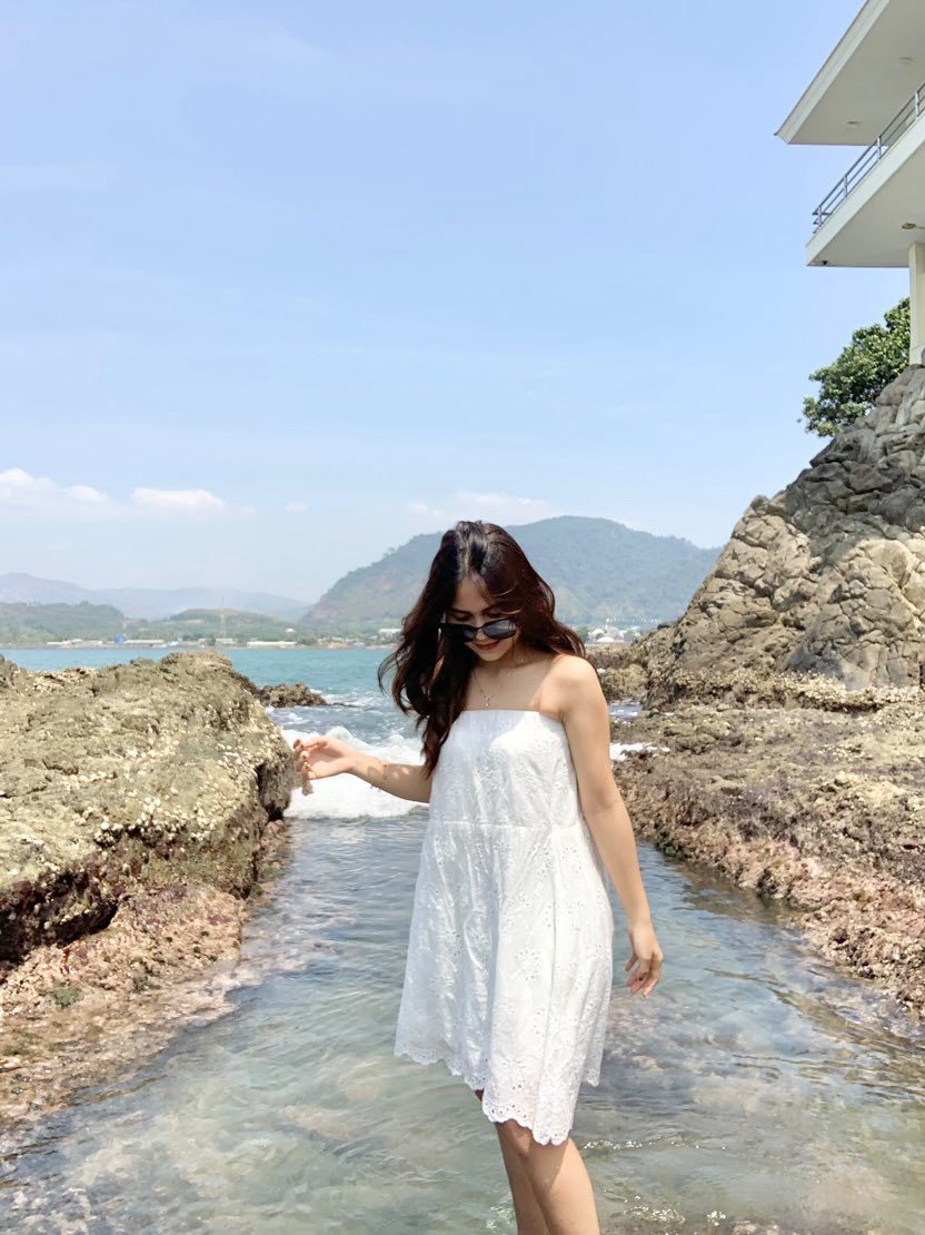 crisliee's tweet photo. 🌊 https://t.co/fEqYn22zsL