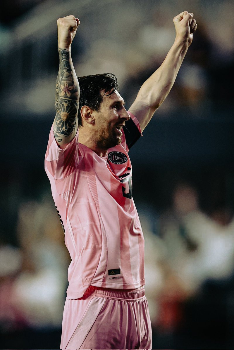 uxnni6's tweet photo. #BringMessiBack ๐ข https://t.co/EPaqR9z75G