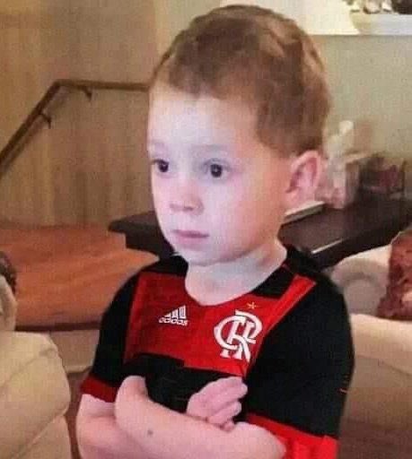 MonkProfit's tweet photo. Temos 45 minutos pra classificar 

A vida de quem gosta de futebol é triste https://t.co/s6s6Asr4H3