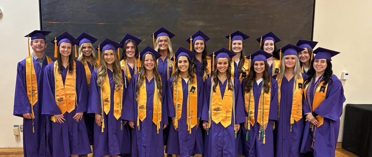 🎓 Congratulations to our Wichita State/K-State Pathway to Nursing grads! Every student earned 2⃣ degrees — a BS from K-State and a BSN from WSU — and they all graduated with honors!
👏 3 Summa Cum Laude
👏 9 Magna Cum Laude
👏 4 Cum Laude
➡️ Learn more at wichita.edu/PathwayToNursi…