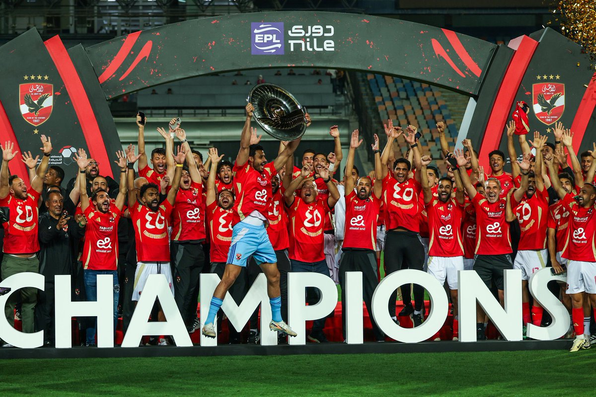 despramo's tweet photo. Same glory 🏆 different day 🎊

🔴🦅🦅🔴

#يلا_يا_أهلي https://t.co/eV6IsXlINZ