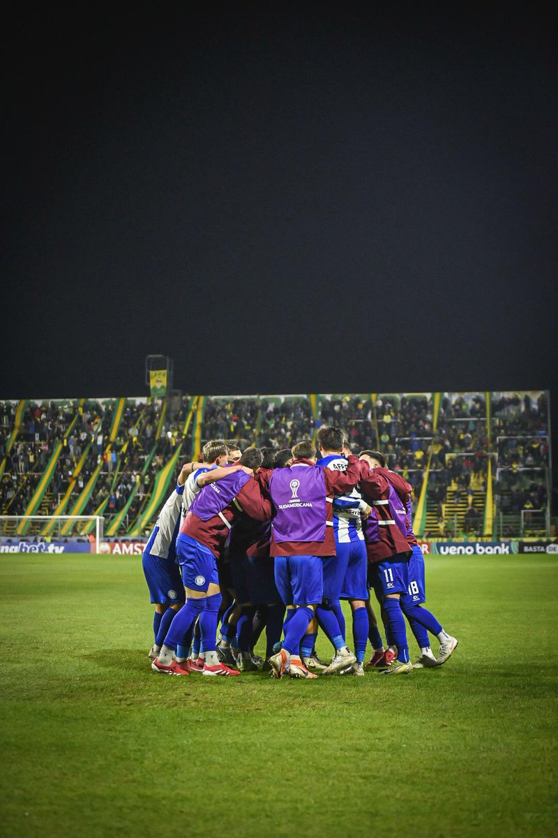 CerroLargoFc's tweet photo. EL CERRO LARGO DE AMÉRICA QUIERE Y QUIERE 🏆

#CerroLargoDeAmérica🌎 https://t.co/947GHKwgoO