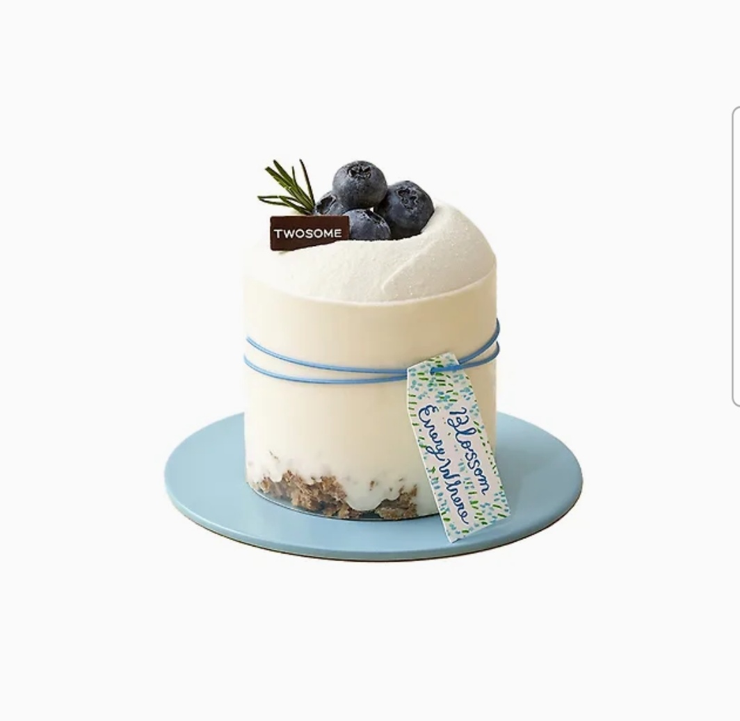 💚RT이벤트💙
안녕하세요, 소휘입니다!
<우리의 여름은 끝나지 않았다>로 인사드려요.
대역 왕녀와 제독 남주의 여름의 분위기가 낭낭한 이야기입니다.
알티해주신 분들 중 두 분께 케이크를 드려요.
작품은 아래 링크에서 만나보실 수 있습니다.
많은 사랑 부탁드려요💚

ridibooks.com/books/17460269…