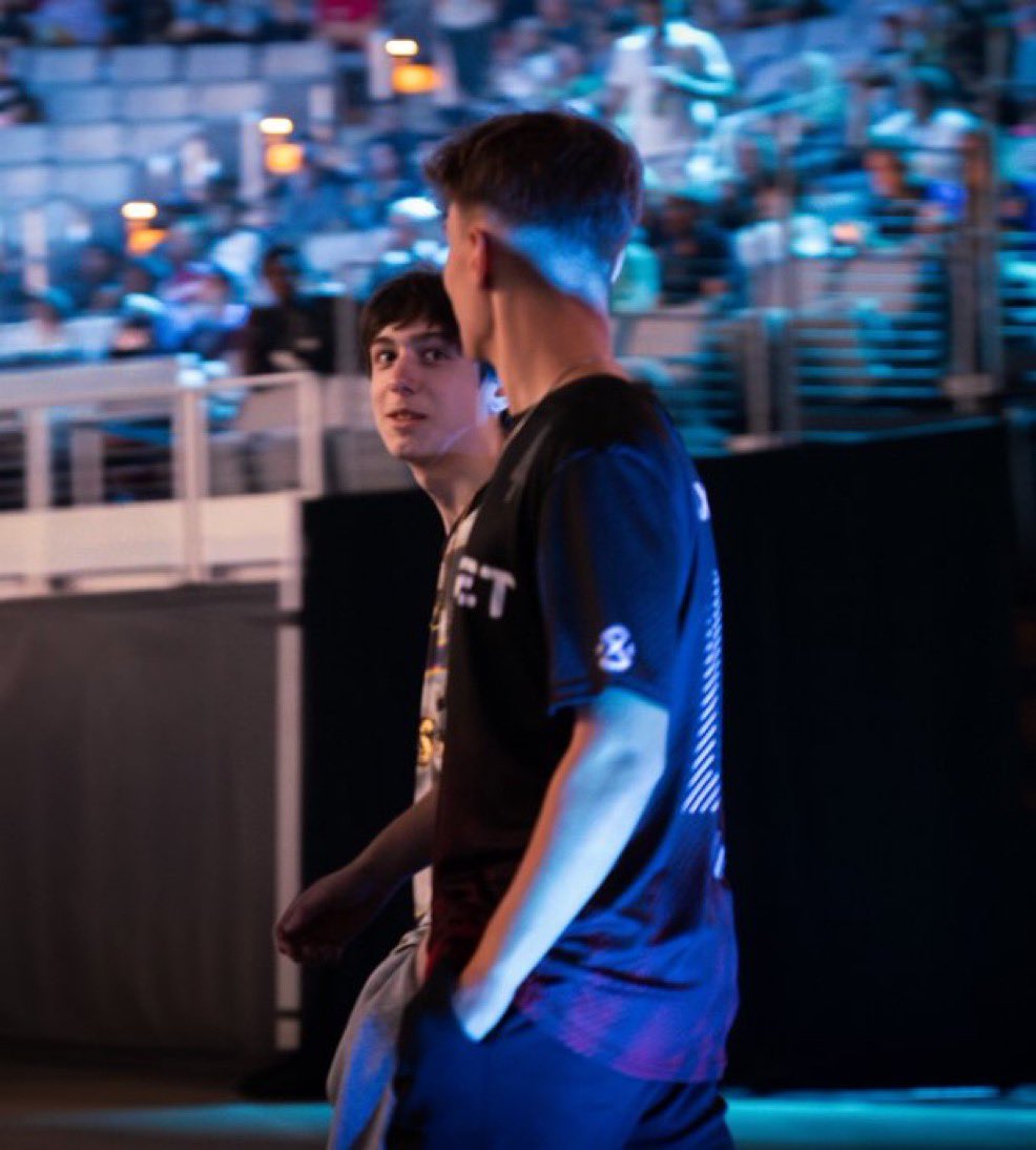 icyhullk's tweet photo. 3/2🔥 https://t.co/J7VbveOHug