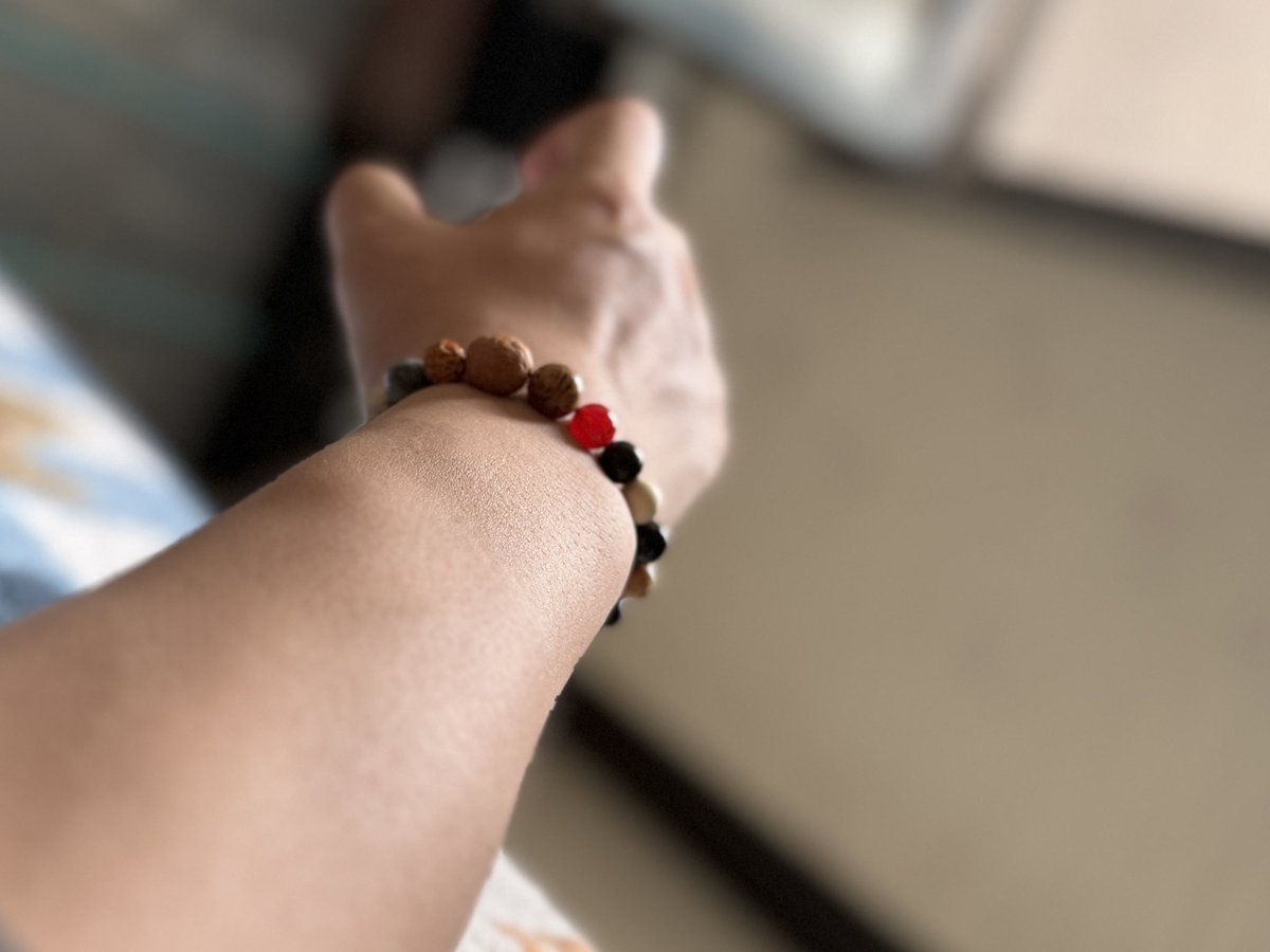 感谢老弟<a href="/changqingSSS/">常青</a> 给我求的手串😁哥会好起来的