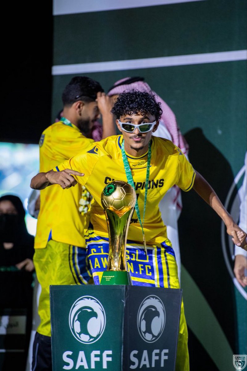 iwsr_4's tweet photo. مال الذهب إلا رجالٍ تشيله 🏆 💪🏼
@Baader81 https://t.co/nRdvev3Ugj