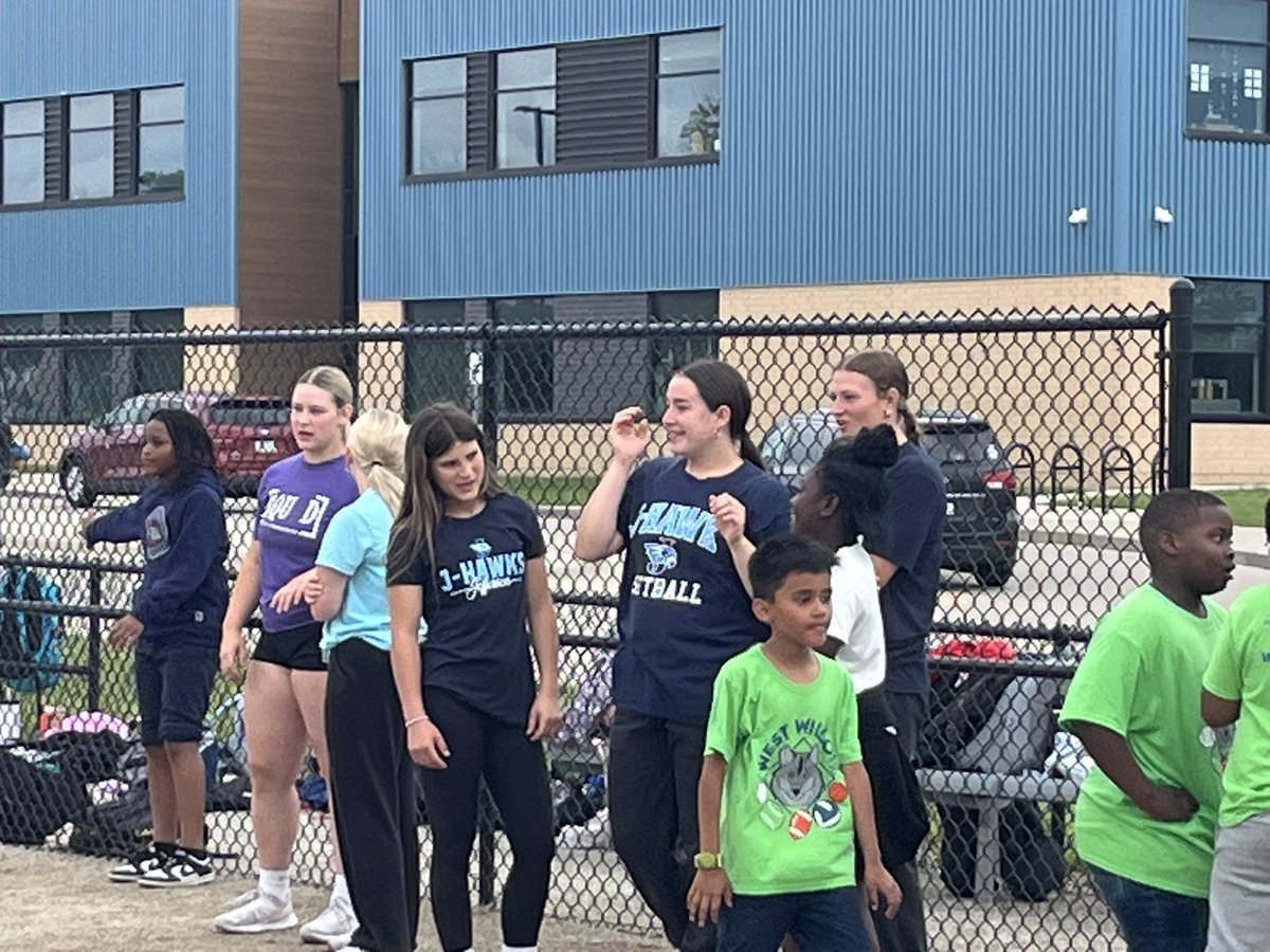 J-HAWK SOFTBALL tweet media
