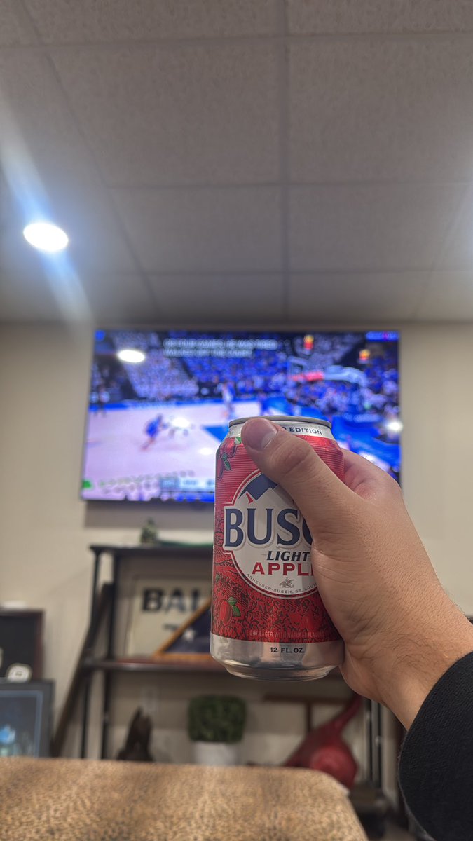 SavageTom7's tweet photo. Having myself a Wednesday https://t.co/pK44PGD5PL