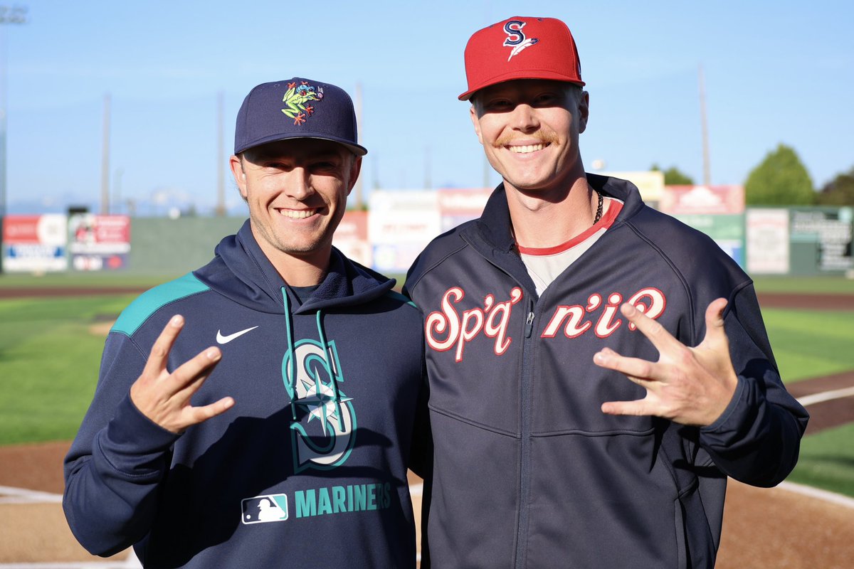 Everett AquaSox (@everettaquasox) on Twitter photo Washington Huskies β‘οΈ MiLB
The local baseball ties run strong as <a href="/UW_Baseball/">Washington Baseball</a> alumni Stefan Raeth and Stu Flesland III face off at Funko Field this week! Washington Huskies β‘οΈ MiLB
The local baseball ties run strong as <a href="/UW_Baseball/">Washington Baseball</a> alumni Stefan Raeth and Stu Flesland III face off at Funko Field this week!