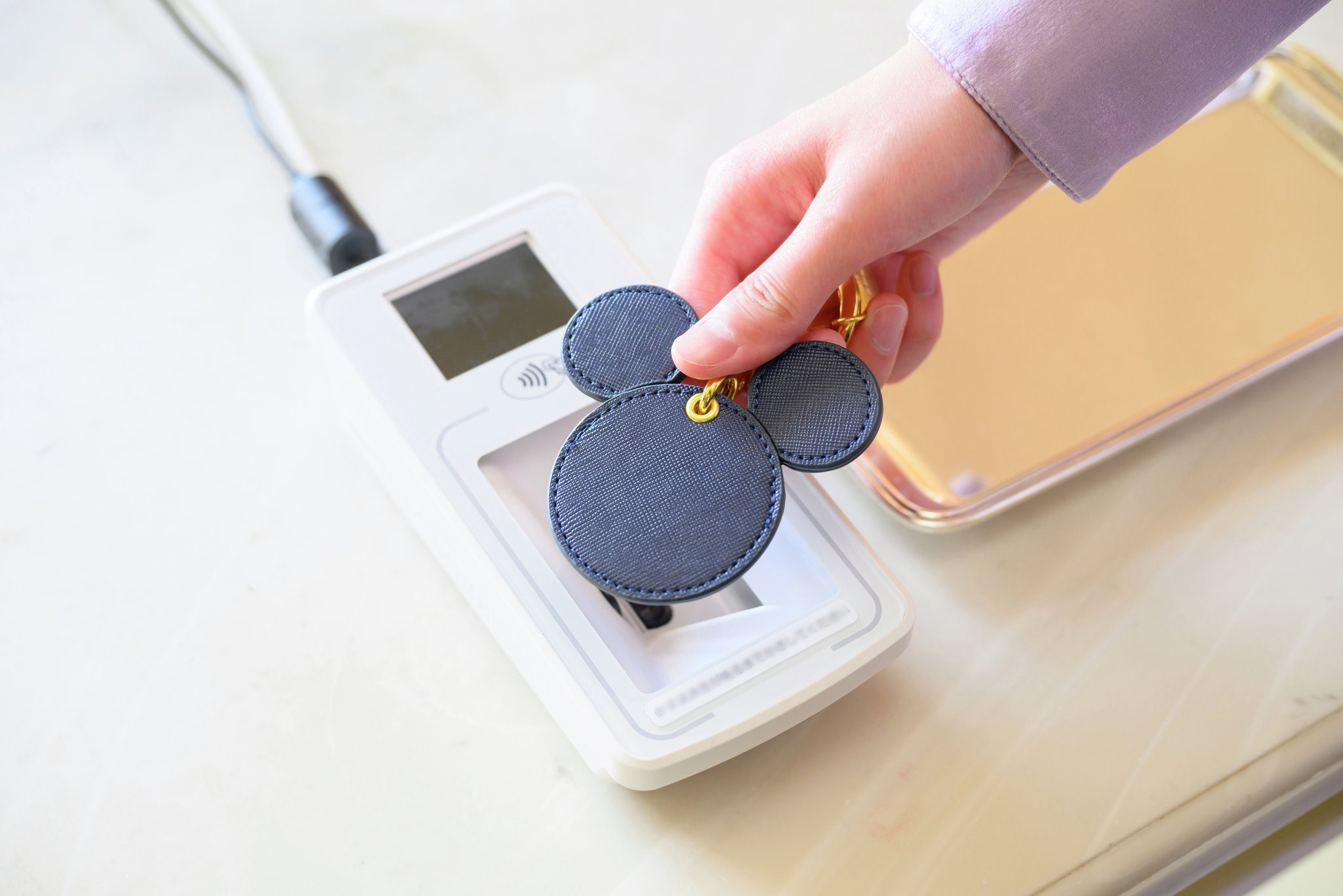 JCB 会員特典　QUICPay ケース　スティッチ ストラップ 付き JCB 会員特典 QUICPay ケース スティッチ ストラップ 付き