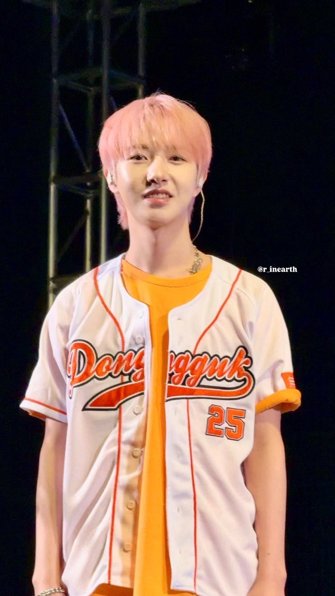 r_inearth's tweet image. 250528 동국대 #런쥔 
🙆‍♀️ 런쥔 밥무라!!
🦊ok~ 👌