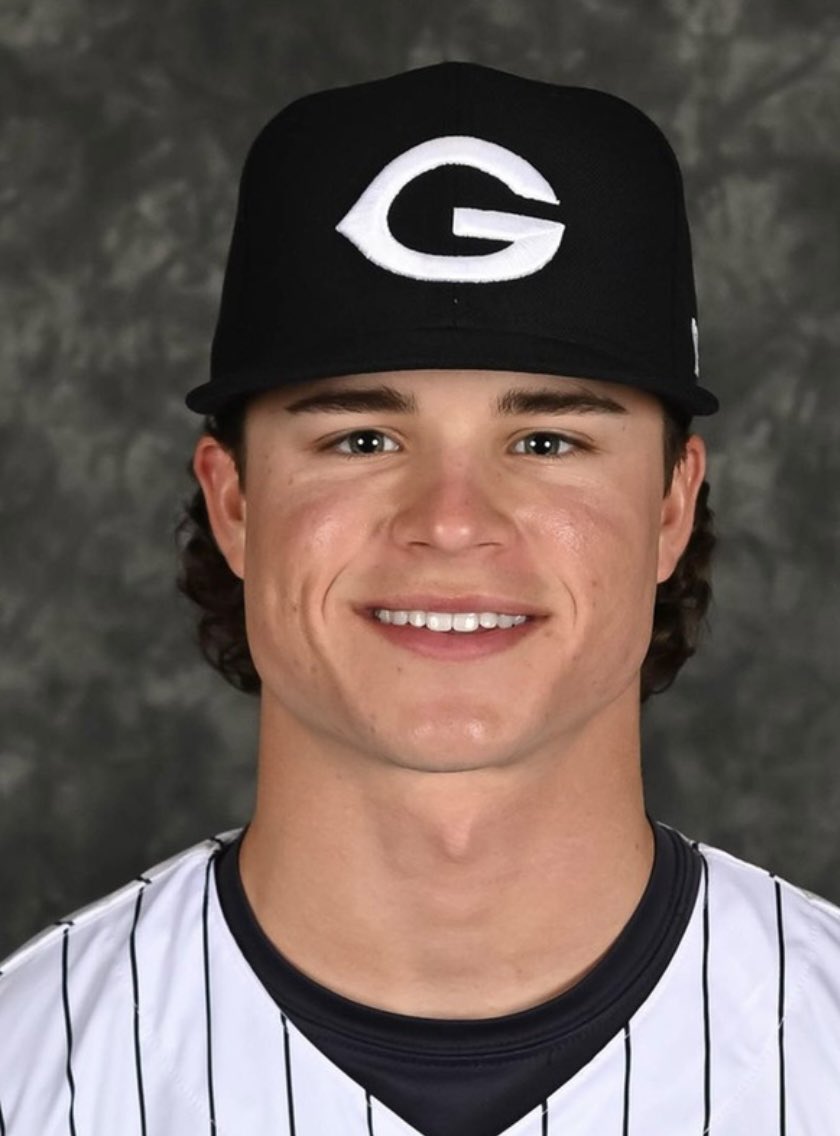 Sloan Barrett finished up a great career at Grayson where his strong leadoff ABs ignited their lineup

👇🏻2025 numbers

🌫️.337 BA
🌫️.972 OPS
🌫️17 doubles 
🌫️5 homers
🌫️37 RBI
🌫️20 steals 

Contact hitter, reliable second baseman, diligent ball player

Uncommitted, reach out‼️