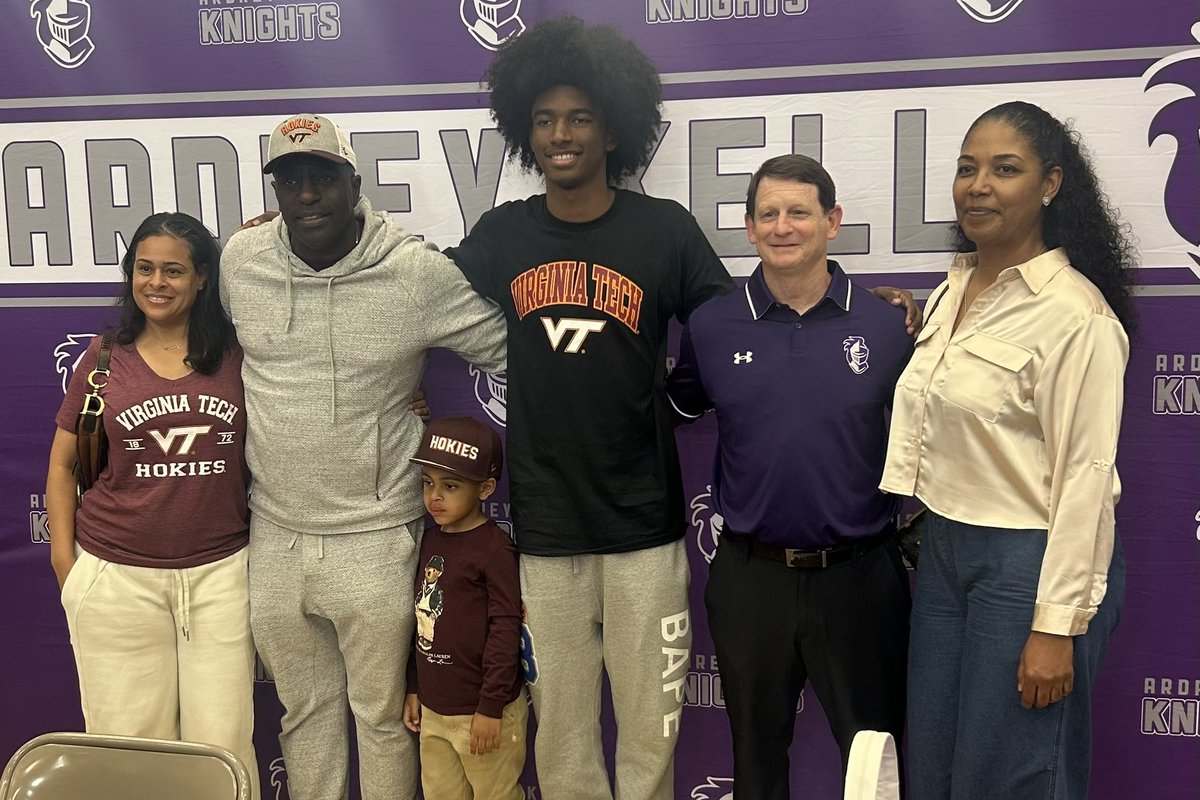 AK Basketball (@akbasketball) on Twitter photo Signing day!!! Yeah Brett! ACC bound!! Free ✈️ Va Tech! #AKBasketball #VaTech #Hokies <a href="/brettfreemann/">Brett Freeman</a> <a href="/HokiesMBB/">Virginia Tech Men's Basketball</a> #TCC #BrettFreeman Signing day!!! Yeah Brett! ACC bound!! Free ✈️ Va Tech! #AKBasketball #VaTech #Hokies <a href="/brettfreemann/">Brett Freeman</a> <a href="/HokiesMBB/">Virginia Tech Men's Basketball</a> #TCC #BrettFreeman