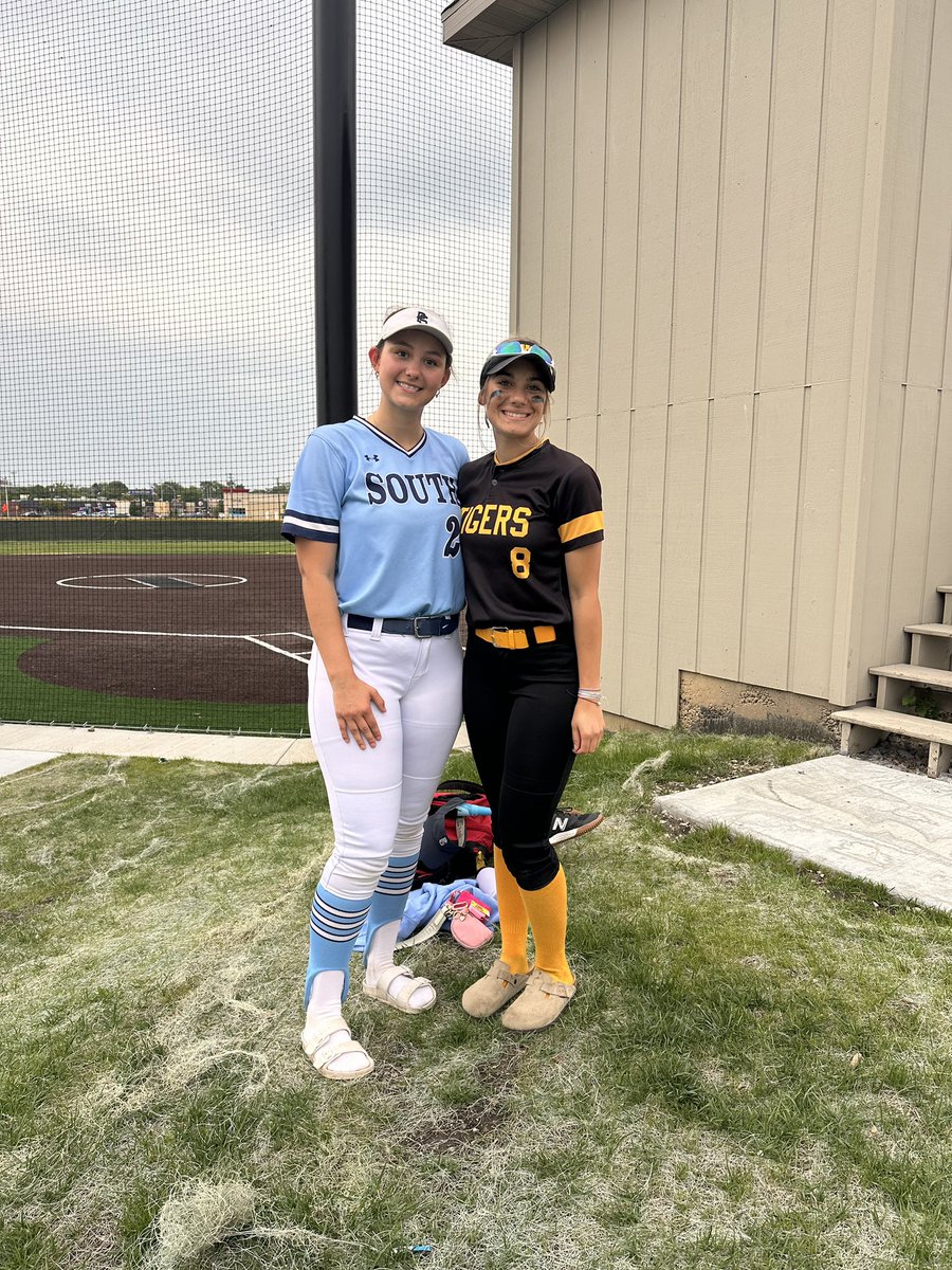 Select Fastpitch 16u - SS tweet media