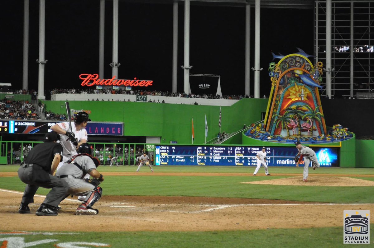 StadiumVagabond's tweet photo. Opening Day at Marlins Park (now LoanDepot Park), 4/4/12.
Muhammad Ali threw out the first pitch.
Since then, Derek Jeter removed the iconic Red Grooms HR sculpture &amp; fish tank behind home plate.

#MarlinsPark #MLBThrowback #marlins #marlinsbeisbol #MuhammadAli #BaseballArt #WBC https://t.co/IdcOhWgfkr