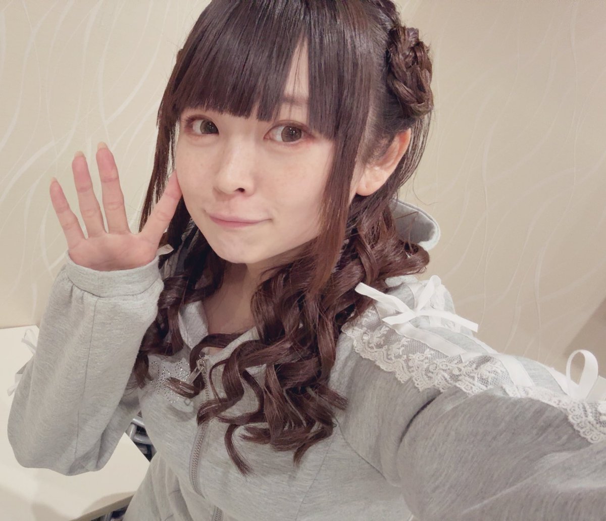 aikawa_nui's tweet image. 意外と知らなかったという方も多かったので、、 ライブに来てくれた時に、こちらのフォームに推しメンを記入していただくと毎回物販ごとに特典がつくのでオヌヌメです(´。✪ω✪。 ` )↓↓↓
docs.google.com/forms/d/17z7au…
会場に着いてからの記入でも大丈夫ですので、よかったらぜひ(*´艸`)(*´艸`)🫶🫶