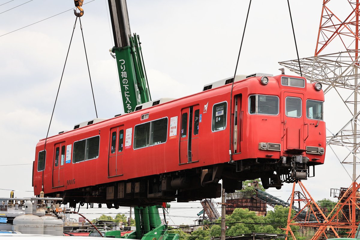 Take_Ito7707F's tweet photo. 6015F廃車回送😢
撮影されていた方々、お疲れ様でした😊
#名鉄
#6015F https://t.co/6bHHD9cTLg