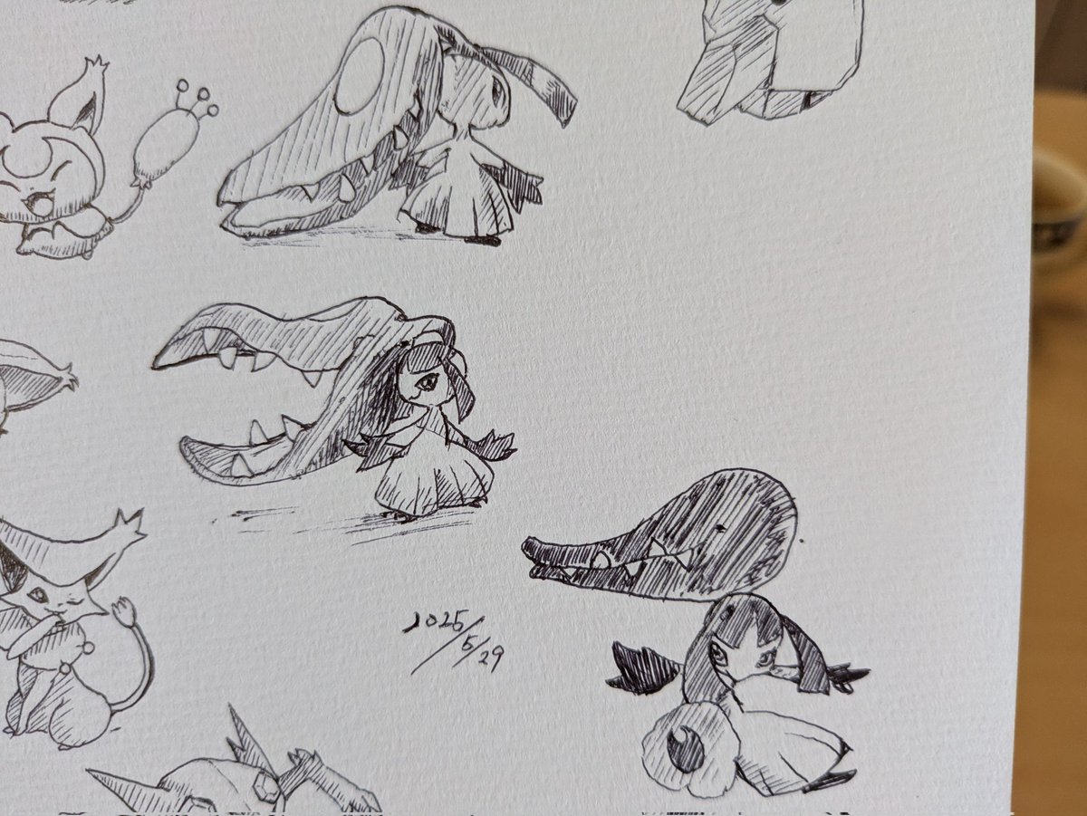 クチート うしろの大口で戦うので、手持ちの場合、戦闘時はご主人様の方を向いてくれてるのかわいい 当時はがねタイプだとは気づかない人が多かったとか 一致技もてっぺきしか覚えなかったらしいし カキカキ。 