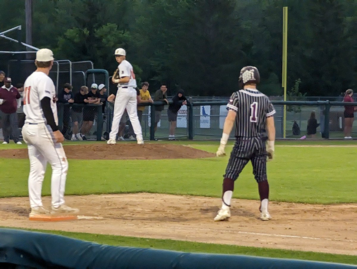 Solon earns split tonight w/game 2 victory over Mount Vernon (5-1).  Spartan soph Brady Wick kept the Mustangs off balance all night with a complete game 2-hitter.  Kellen Haverback with an RBI triple for MV.  Game 2 hamburger was perfectly cooked. MV (3-2) hosts Lisbon tomorrow.