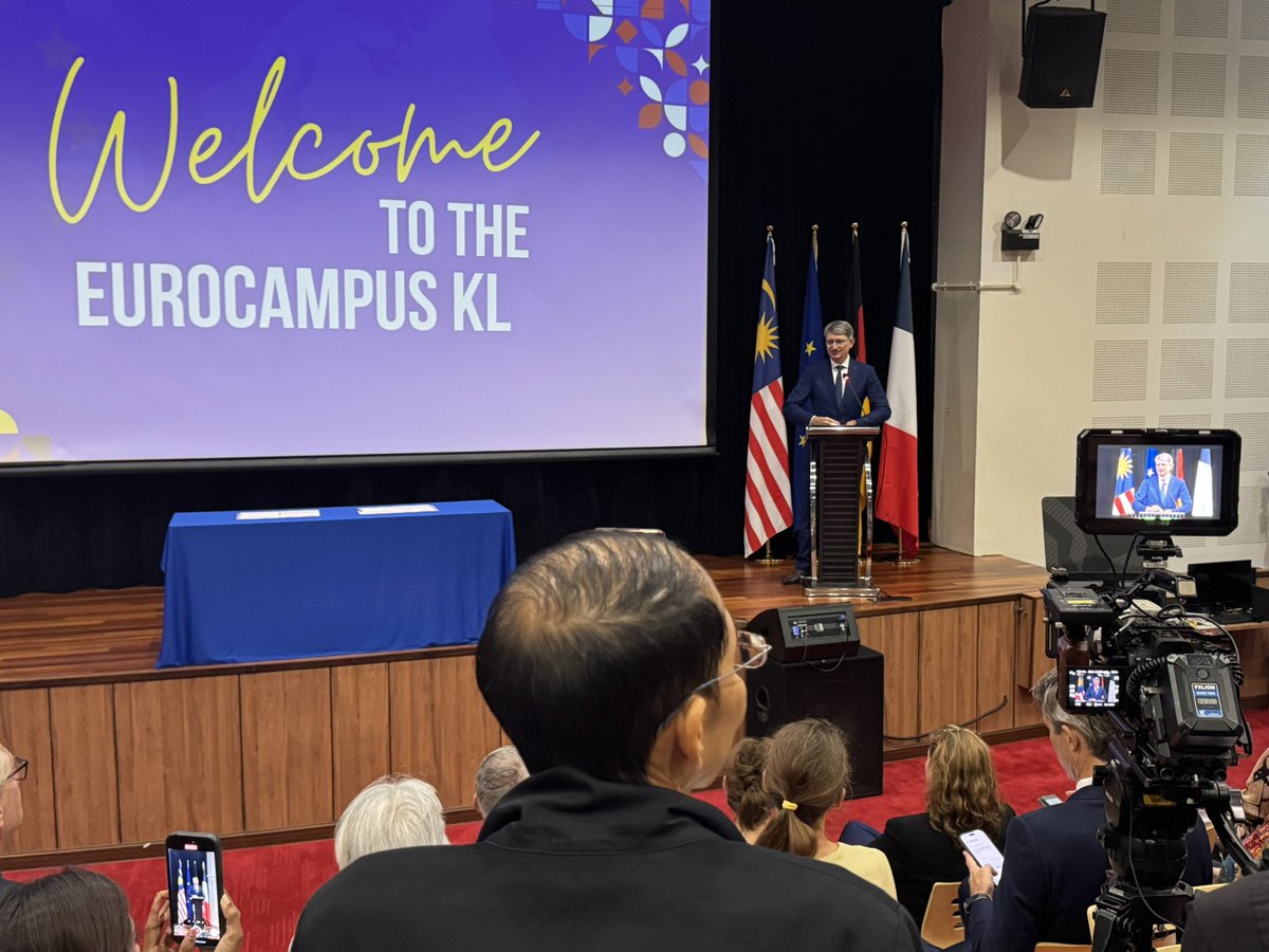 Grand Opening of the #EurocampusKL today in #KualaLumpur 🇫🇷🇩🇪🇲🇾🇪🇺with <a href="/FRinMalaysia/">France in Malaysia</a> <a href="/GermanyDiplo/">GermanForeignOffice</a>