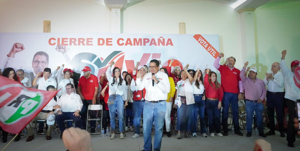 Ivonne Ruiz Moreno (@livonneruiz) on Twitter photo ❤️🔥 ¡Xalapa nos abrazó con fuerza en este gran cierre de campaña!
Hoy no solo cerramos una etapa, abrimos la puerta al futuro que Xalapa merece.
Con <a href="/SilvioLagosXal/">Silvio Lagos Galindo</a>, Xalapa va a recuperar su rumbo. Este proyecto está hecho de convicción, de territorio, de esperanza y de amor por ❤️🔥 ¡Xalapa nos abrazó con fuerza en este gran cierre de campaña!
Hoy no solo cerramos una etapa, abrimos la puerta al futuro que Xalapa merece.
Con <a href="/SilvioLagosXal/">Silvio Lagos Galindo</a>, Xalapa va a recuperar su rumbo. Este proyecto está hecho de convicción, de territorio, de esperanza y de amor por